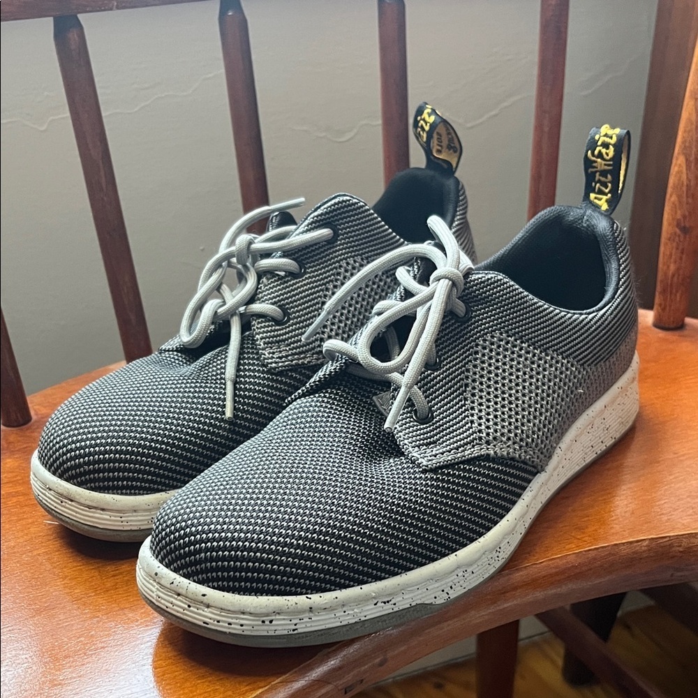 Dr. Martens Cavendish Knit Oxfords in black/grey Men’s Size 6 or Ladies Size 7